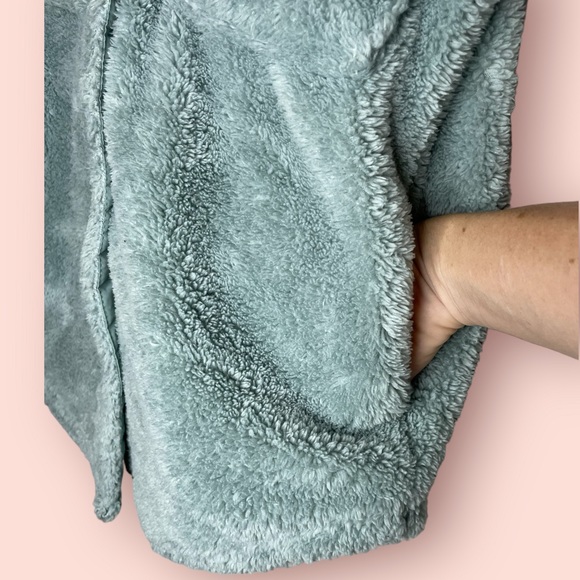 Streetwear Society Sherpa Jacket - Picture 8 of 12